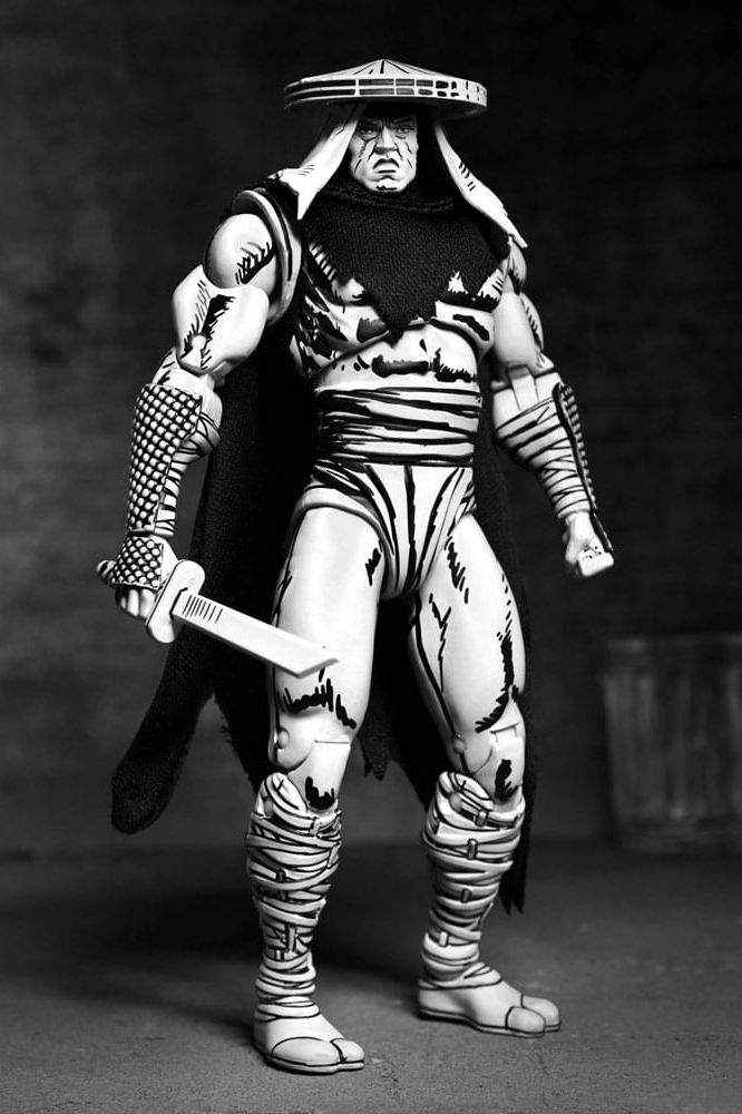Figura Foot Assassin Black & White de 18 cm de NECA inspirada en los cómics de Teenage Mutant Ninja Turtles.