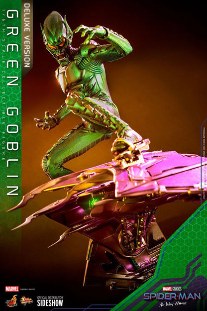 Figura articulada Green Goblin 30 cm con planeador iluminado y accesorios Hot Toys Marvel.