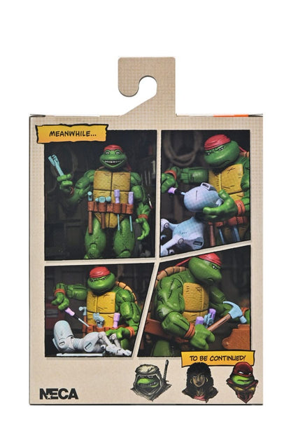 Vista frontal de la figura Handyman Donatello de NECA para Teenage Mutant Ninja Turtles.