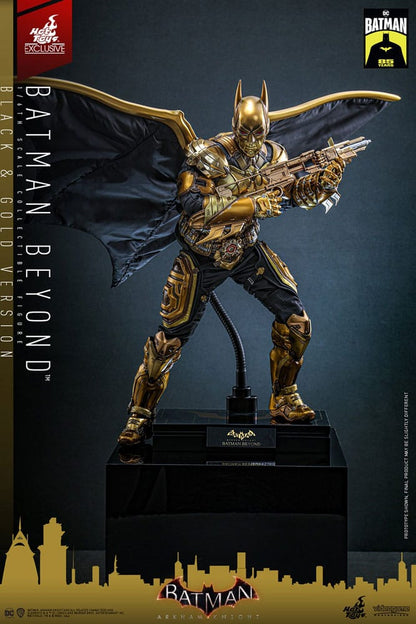 Batman Beyond Black & Gold Hot Toys con accesorios y detalles metálicos