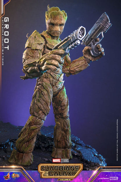 Groot Hot Toys con accesorios de Guardianes de la Galaxia Vol. 3
