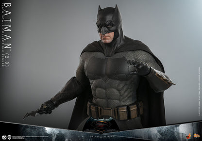BATMAN – BATMAN V SUPERMAN: DAWN OF JUSTICE – HOT TOYS – (BATMAN 2.0)