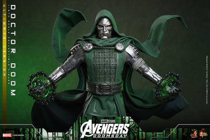 DOCTOR DOOM FIGURA HOT TOYS AVENGERS: DOOMSDAY ULTIMATE VERSION 1/6 31 CM