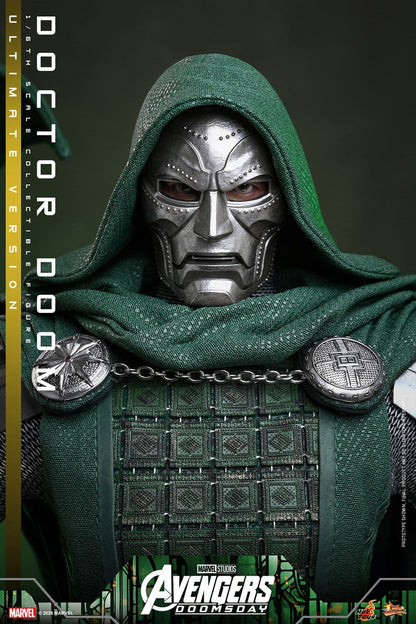 DOCTOR DOOM FIGURA HOT TOYS AVENGERS: DOOMSDAY ULTIMATE VERSION 1/6 31 CM