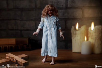 REGAN MACNEIL EL EXORCISTA FIGURA 1/6 23 CM SIDESHOW