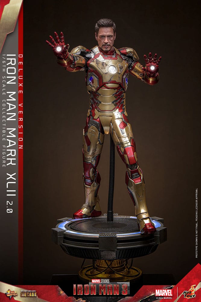 Figura articulada 1/6 de Iron Man Mark XLII versión Deluxe con base iluminada – Hot Toys