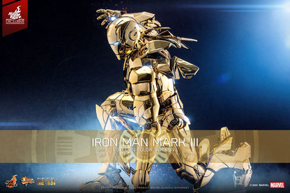 Figura Iron Man Hot Toys Gold Version con acabado metálico y base iluminada.