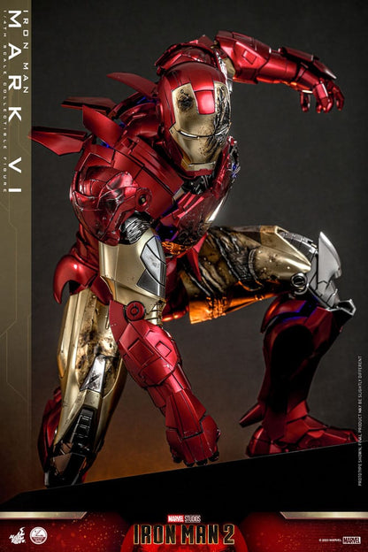 Detalle de la armadura y cabeza de Tony Stark en la figura Iron Man Mark VI Hot Toys Iron Man 2