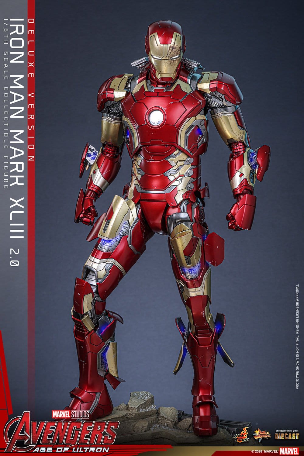 Escultura Tony Stark Iron Man Mark XLIII 2.0 Deluxe Hot Toys 1/6 con ojos móviles