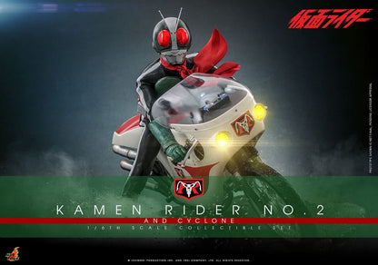 Set completo Kamen Rider Nº2 y moto Cyclone de Hot Toys, incluye traje de cuero auténtico y accesorios.