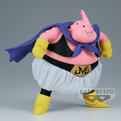 Vista lateral de la figura Majin Buu Banpresto con gran nivel de detalle.