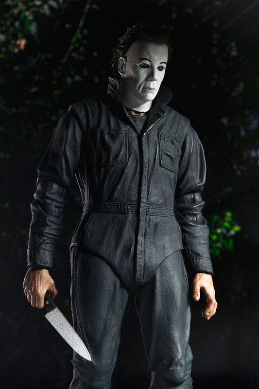 Figura Michael Myers NECA Ultimate Halloween Resurrection 18 cm con cuchillo.