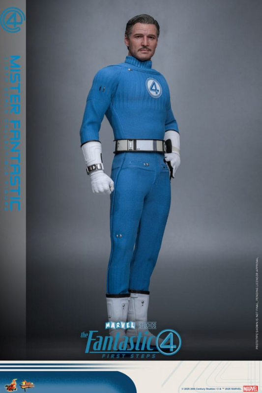 Figura Hot Toys Mister Fantastic escala 1/6 con traje azul y base temática de The Fantastic Four