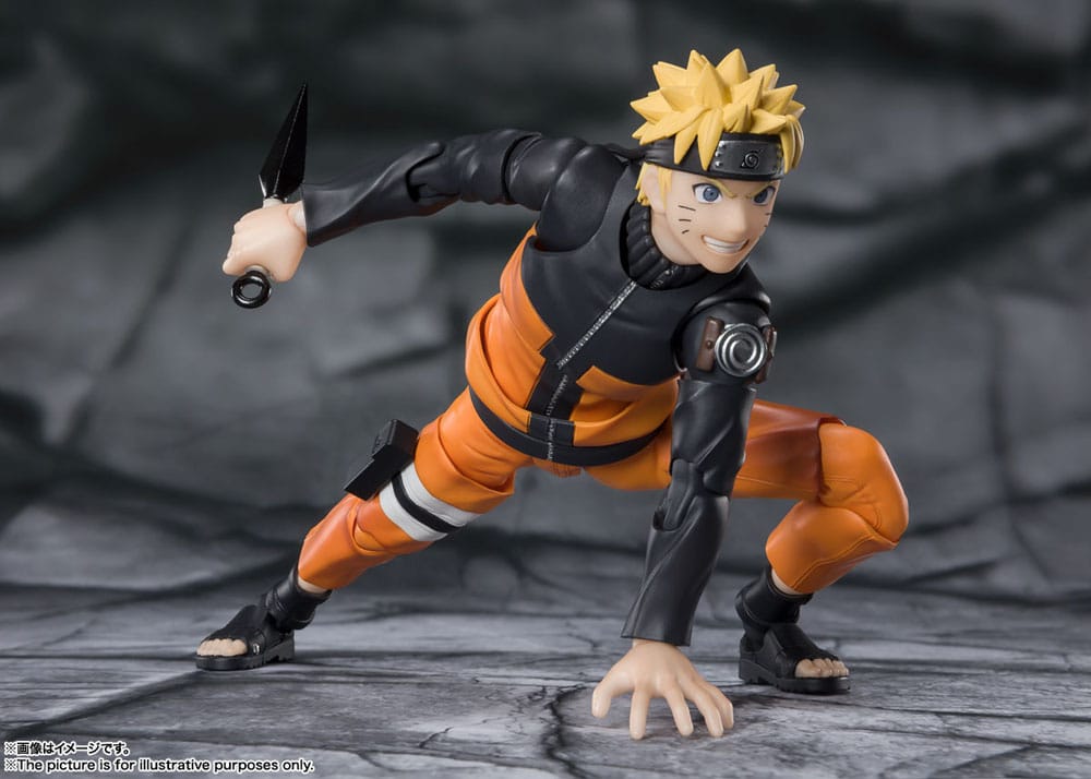 Naruto Uzumaki figura articulada en pose de combate.