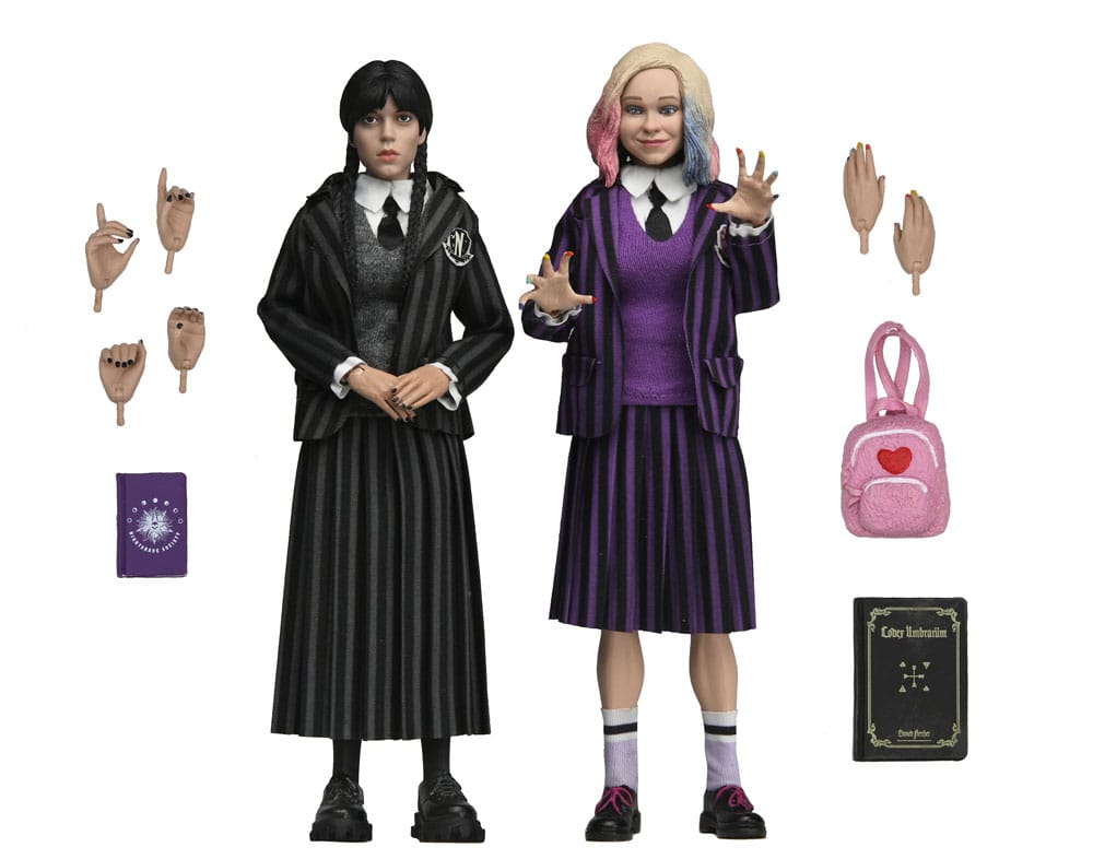 Figuras articuladas de Wednesday y Enid con accesorios y expresiones distintas