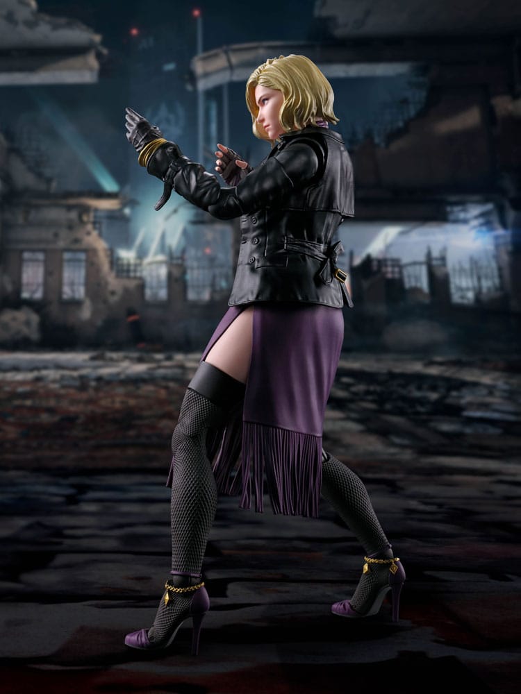 Detalle del rostro y pose de combate de Nina Williams S.H. Figuarts Tekken 8