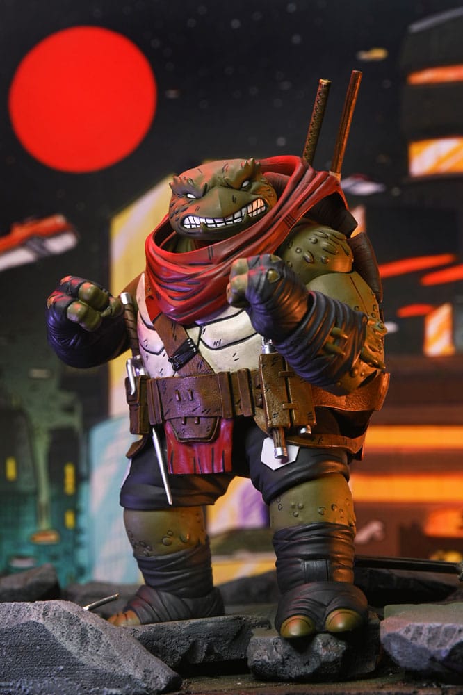 Vista completa de la figura TMNT Odyn con fondo futurista.