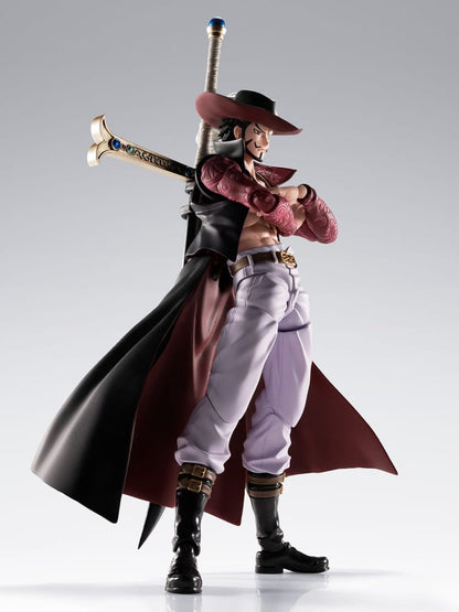 Figura coleccionable Mihawk One Piece con espada Yoru y accesorios – Bandai Tamashii Nations