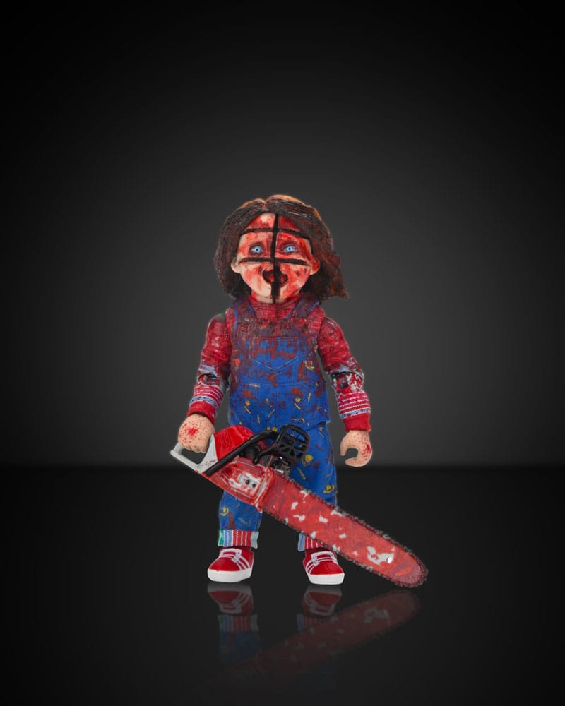 Figura individual de Chucky con mono desgarrado y rostro dañado pack surtido 12 figuras chucky tv series good guy neca 18cm.