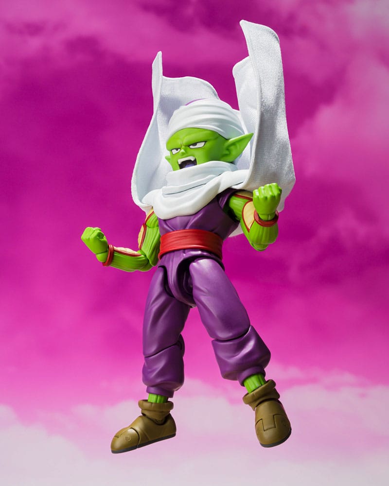 Figura Piccolo Mini Dragon Ball Daima en pose heroica con fondo púrpura