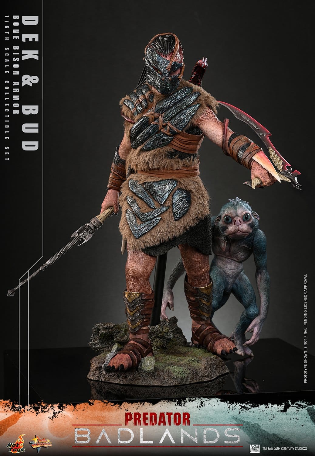 Figura Dek y Bud Predator Badlands Hot Toys 1/6 con armadura Bone Bison Armor detalle completo
