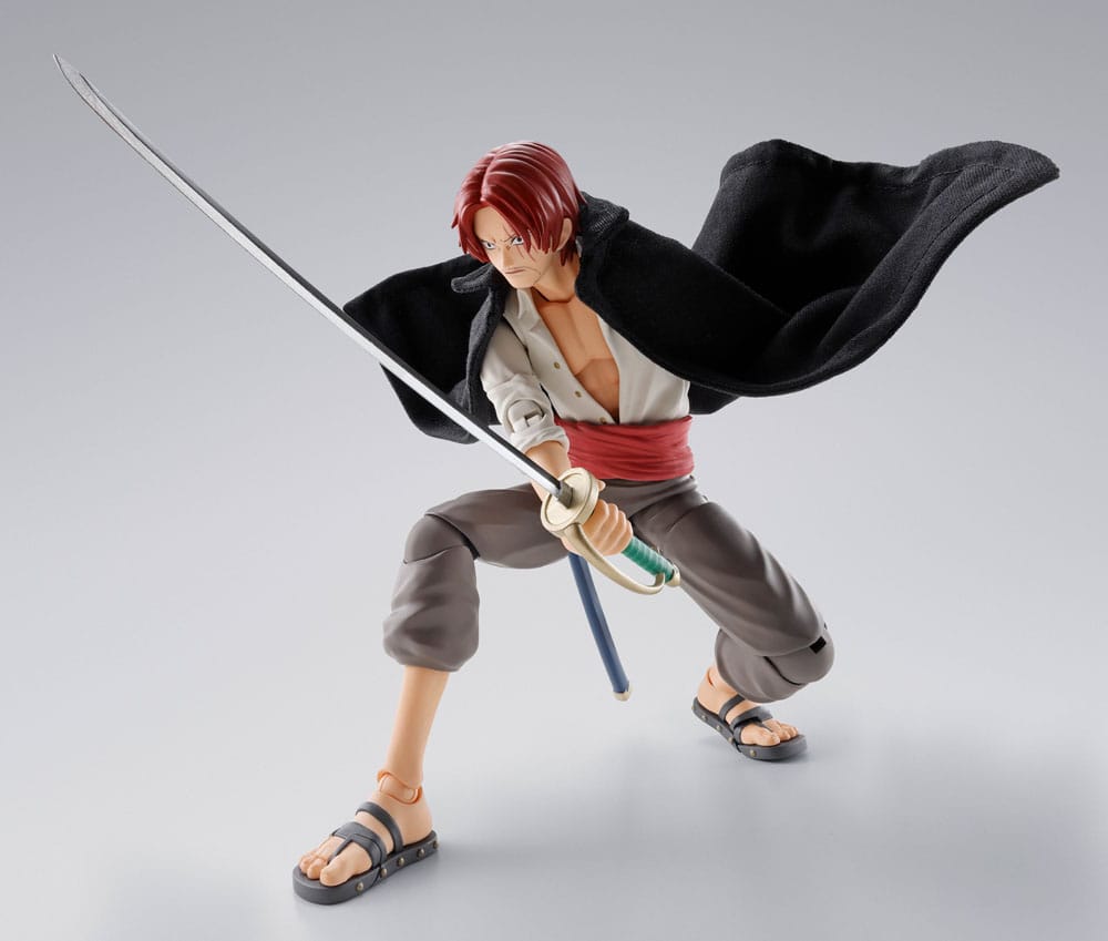 Figura Shanks Tamashii Nations con espada y capa negra S.H. Figuarts