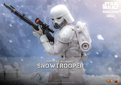 Detalles de la armadura desgastada del Imperial Remnant Snowtrooper Hot Toys