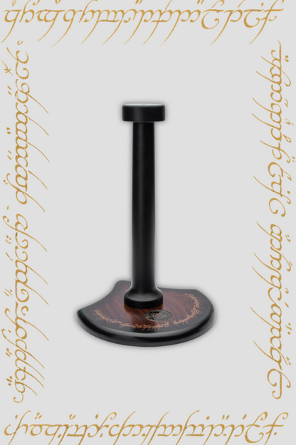 Soporte oficial United Cutlery para cascos de El Señor de los Anillos, altura 36 cm, base sólida.