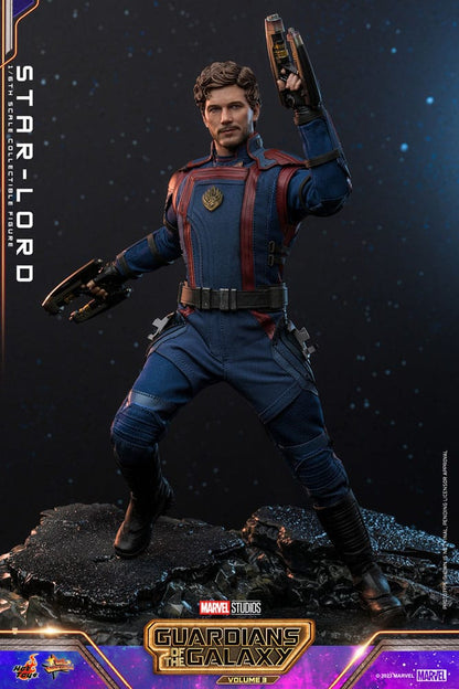 Figura Star-Lord con blásters y base expositora Hot Toys Marvel 1/6 escala.