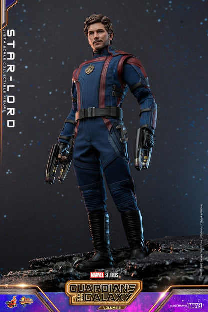 Figura articulada Star-Lord 31 cm Movie Masterpiece con uniforme galáctico y detalles realistas.