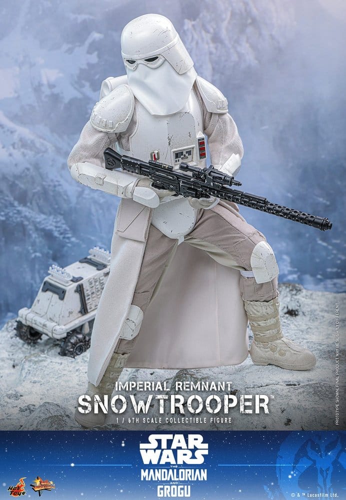 Figura coleccionable Imperial Remnant Snowtrooper Hot Toys con accesorios y base nevada
