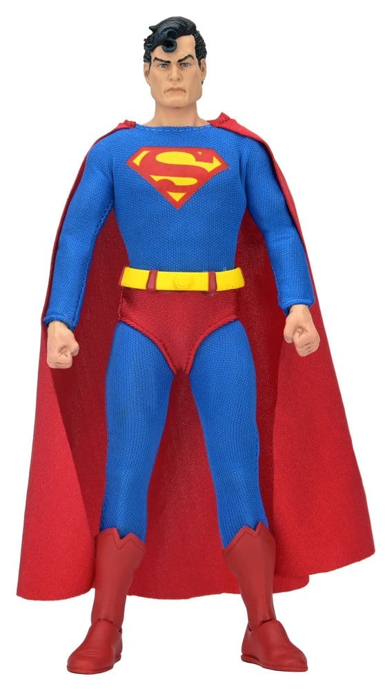 Figura Superman Clothed DC Comics NECA con cabezas intercambiables y efectos de visión calorífica