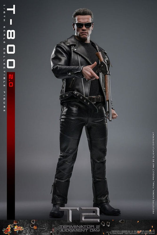 Figura T-800 Hot Toys Battle 2.0 con gafas y escopeta – vista frontal