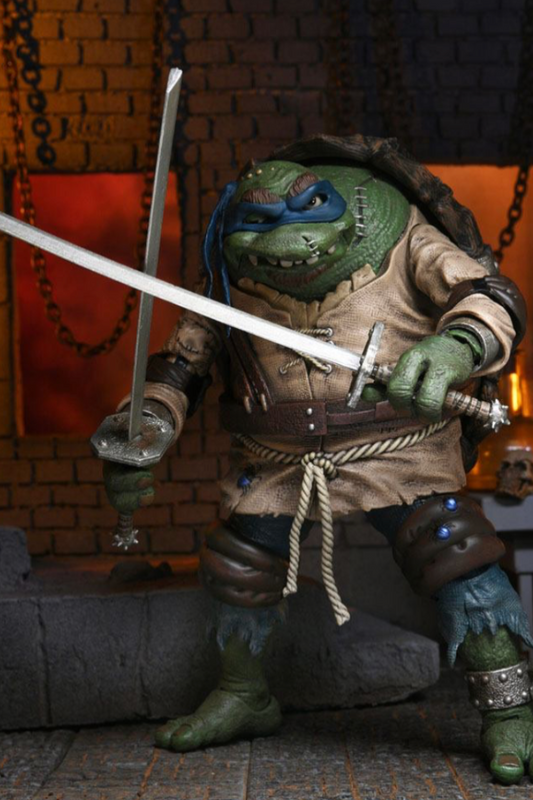 Figura Leonardo TMNT como El Jorobado NECA 18 cm con accesorios.