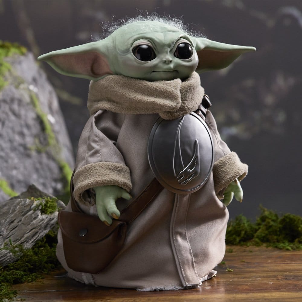 Detalle del rostro de Ultimate Grogu animatrónico de Star Wars fabricado por Hasbro