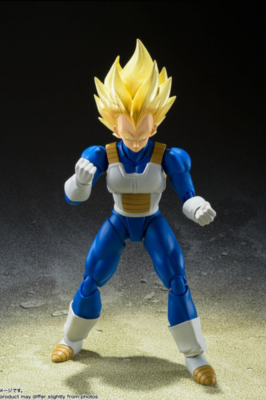 Figura de Vegeta Super Saiyan con fondo negro y luz dramática