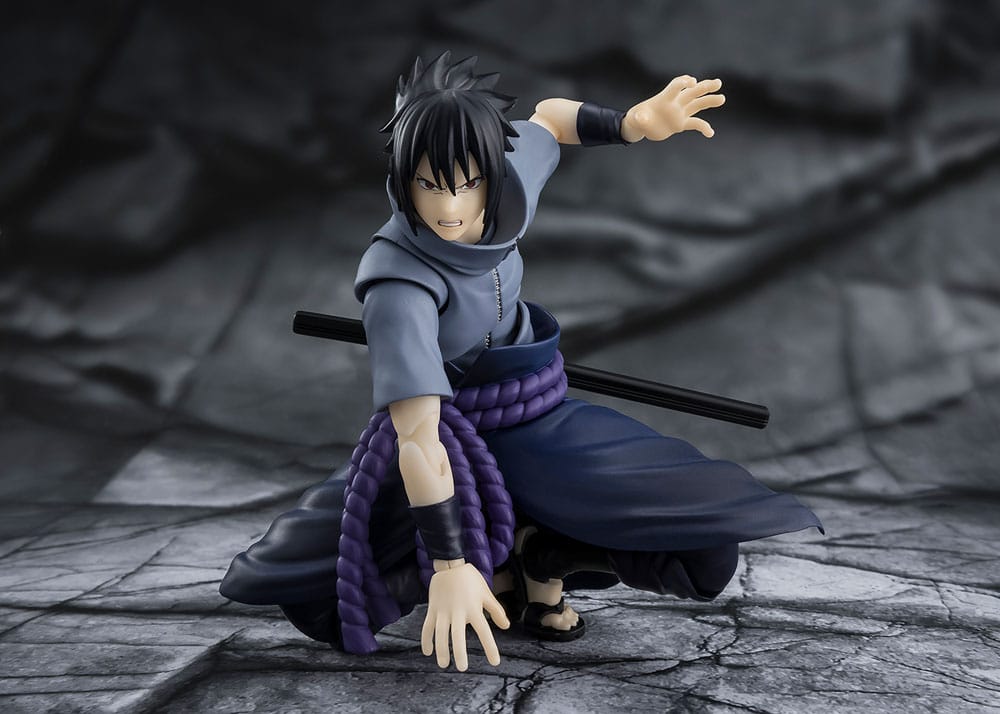 SASUKE UCHIHA SOLITARY SHINOBI FIGURA S.H.FIGUARTS NARUTO 15 CM