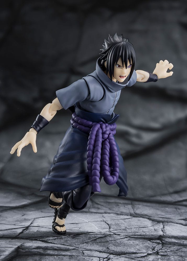 SASUKE UCHIHA SOLITARY SHINOBI FIGURA S.H.FIGUARTS NARUTO 15 CM