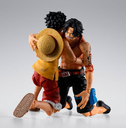 PORTGAS D. ACE – FIGURA S.H.FIGUARTS 16 CM (BANDAI TAMASHII – ONE PIECE MARINEFORD)
