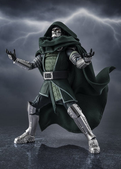 DOCTOR DOOM FIGURA S.H.FIGUARTS MARVEL AVENGERS: DOOMSDAY 16 CM