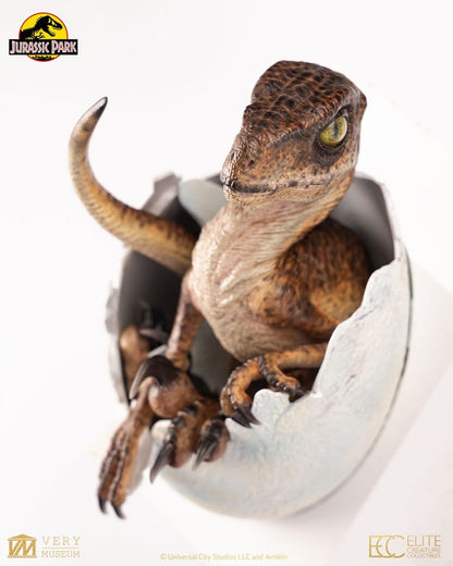 VELOCIRAPTOR HATCHING EGG RÉPLICA JURASSIC PARK 24 CM