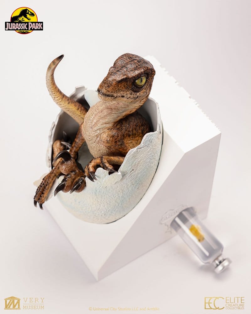 VELOCIRAPTOR HATCHING EGG RÉPLICA JURASSIC PARK 24 CM