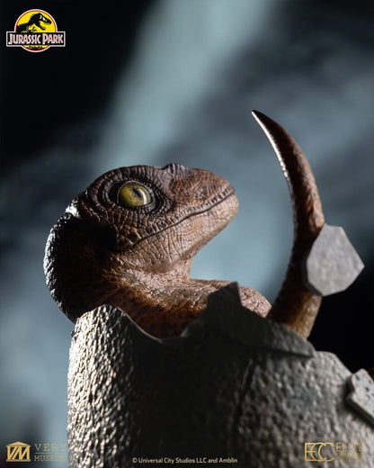 VELOCIRAPTOR HATCHING EGG RÉPLICA JURASSIC PARK 24 CM