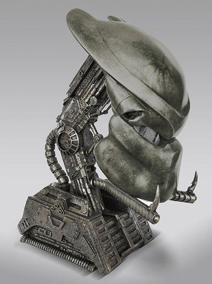 PREDATOR CASCO BIO – RÉPLICA 1/1 CON LUZ 61 CM (PREDATOR – LICENCIA OFICIAL)