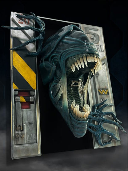 ALIEN QUEEN – WALL MOUNTED BUST 1/2 SCALE (51 × 41 × 25 CM) – LIMITED EDITION 500 PCS