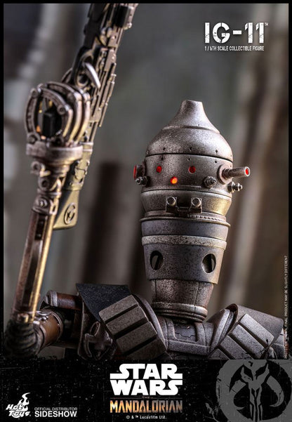 IG-11 – STAR WARS THE MANDALORIAN – HOT TOYS