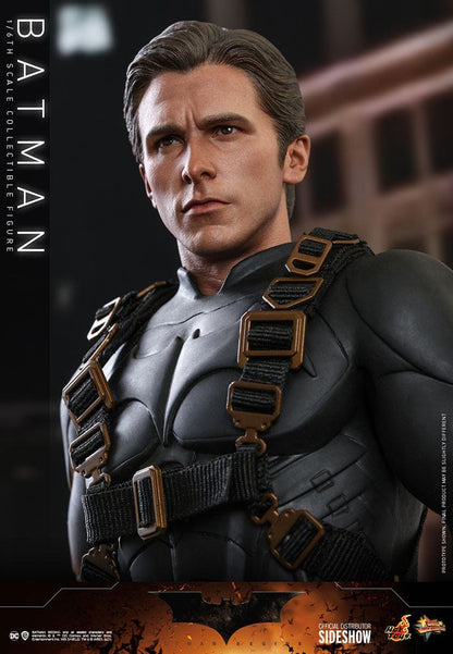BATMAN BEGINS – MOVIE MASTERPIECE 1/6 FIGURE 32 CM (HOT TOYS – DC COMICS EXCLUSIVE)