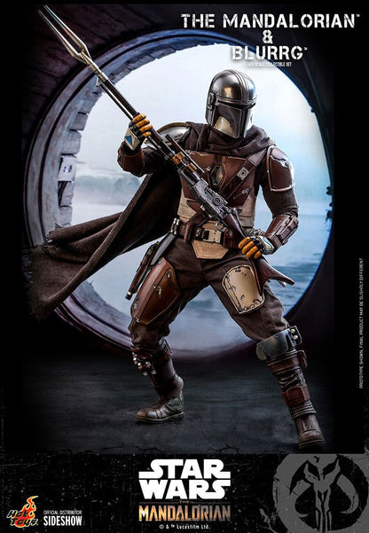 THE MANDALORIAN & BLURRG – STAR WARS THE MANDALORIAN PACK FIGURA 1/6 37 CM HOT TOYS