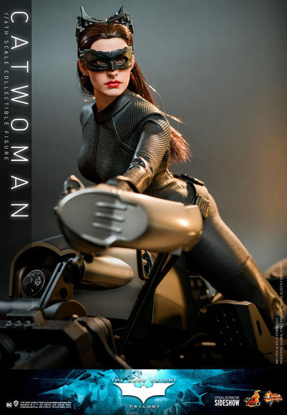 CATWOMAN – THE DARK KNIGHT TRILOGY – FIGURA 1/6 29 CM – HOT TOYS – MOVIE MASTERPIECE