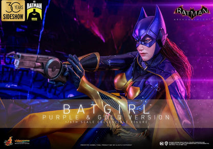 BATGIRL (PURPLE AND GOLD VERSION) EXCLUSIVE - FIGURA 1/6 ESCALA - HOT TOYS – BATMAN ARKHAM KNIGHT VIDEOGAME